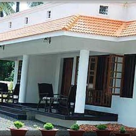 AlappuzhaPalmy Residency公寓 外观 照片